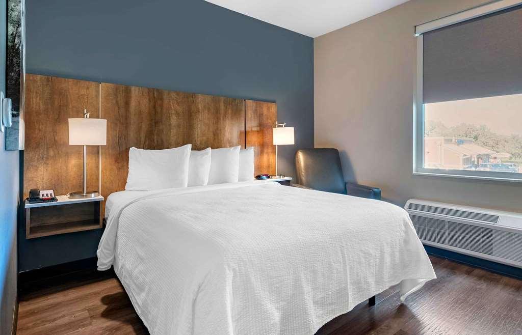 Extended Stay America Premier Suites - Tampa - Fairgrounds - Casino Phòng bức ảnh