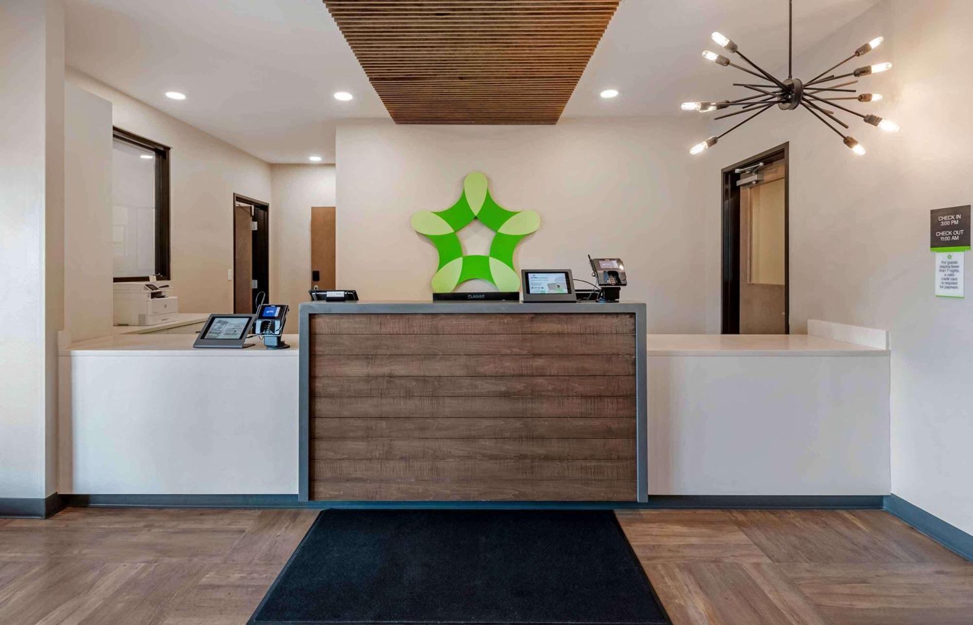 Extended Stay America Premier Suites - Tampa - Fairgrounds - Casino Ngoại thất bức ảnh